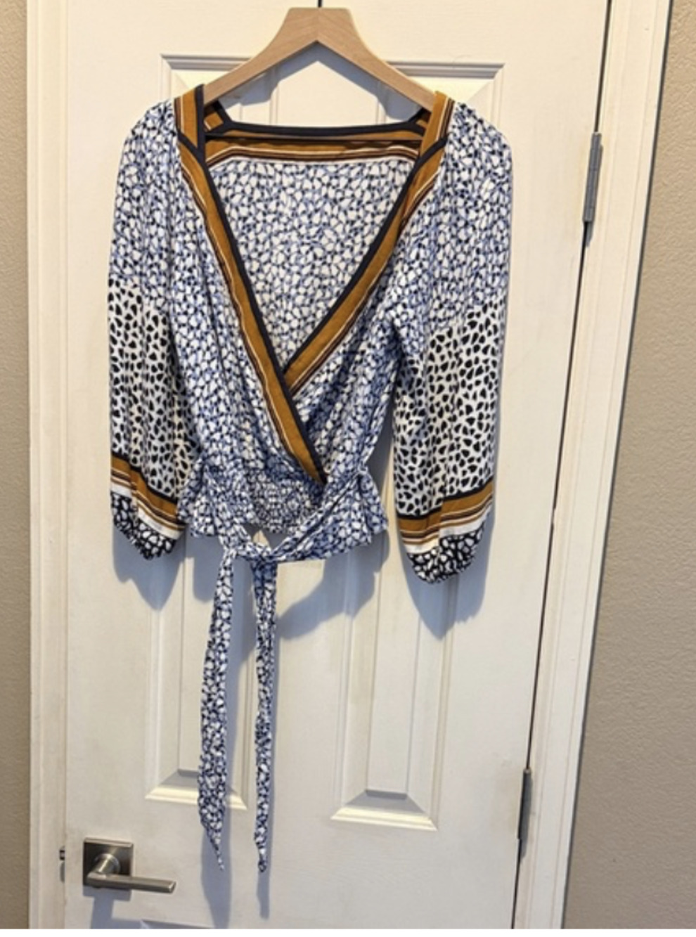 Maeve by Anthropologie Blue and Gold Women's Wrap Top